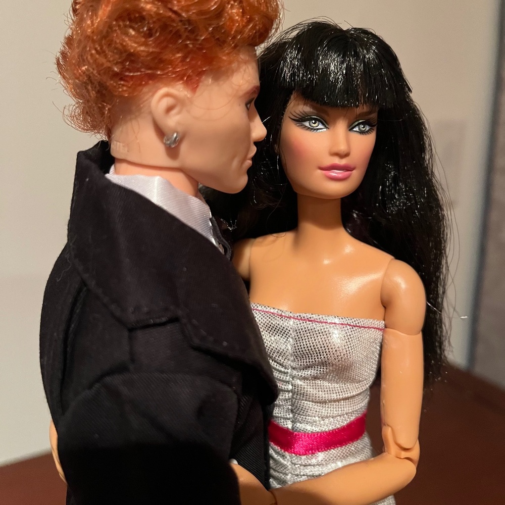 Barbie Doll HTF 2008 Top Model Hair Wear Teresa, Mattel - Picture 4 of 10